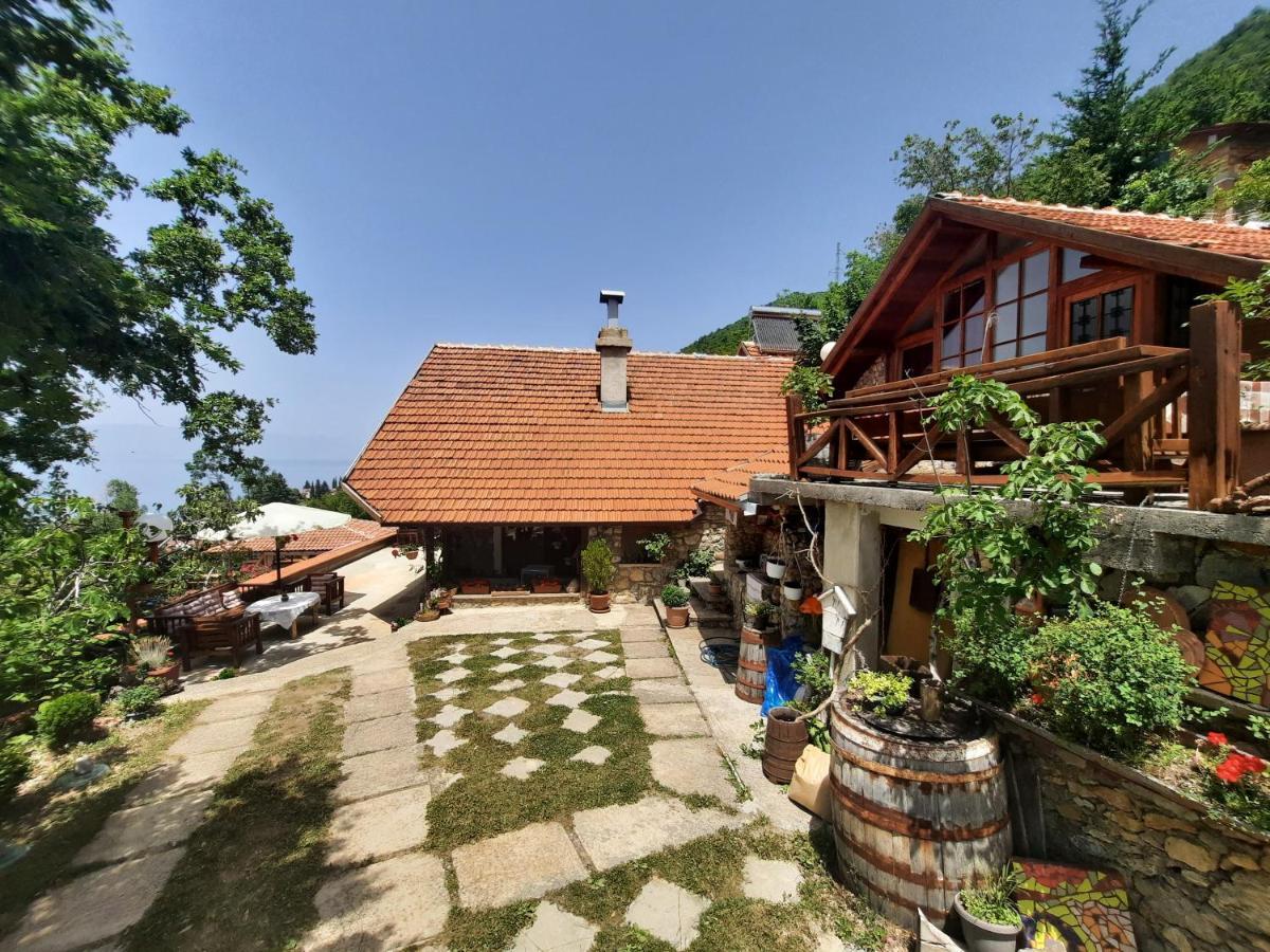Robinson Sunset Guest House Lagadin Bagian luar foto