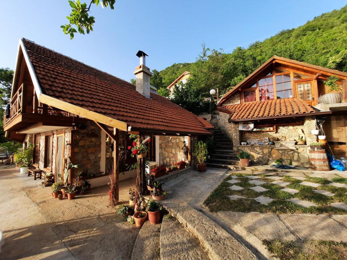 Robinson Sunset Guest House Lagadin Bagian luar foto