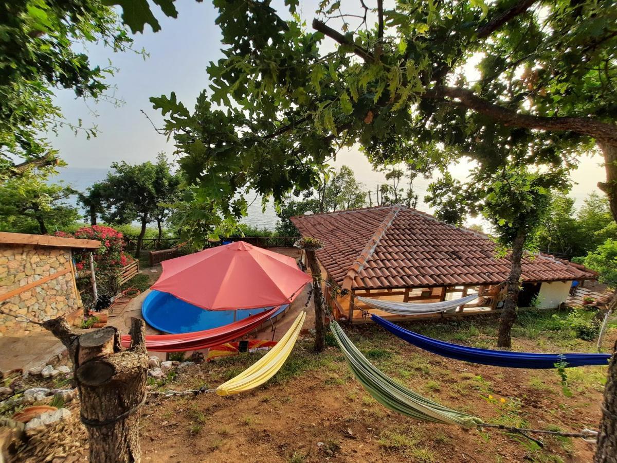 Robinson Sunset Guest House Lagadin Bagian luar foto