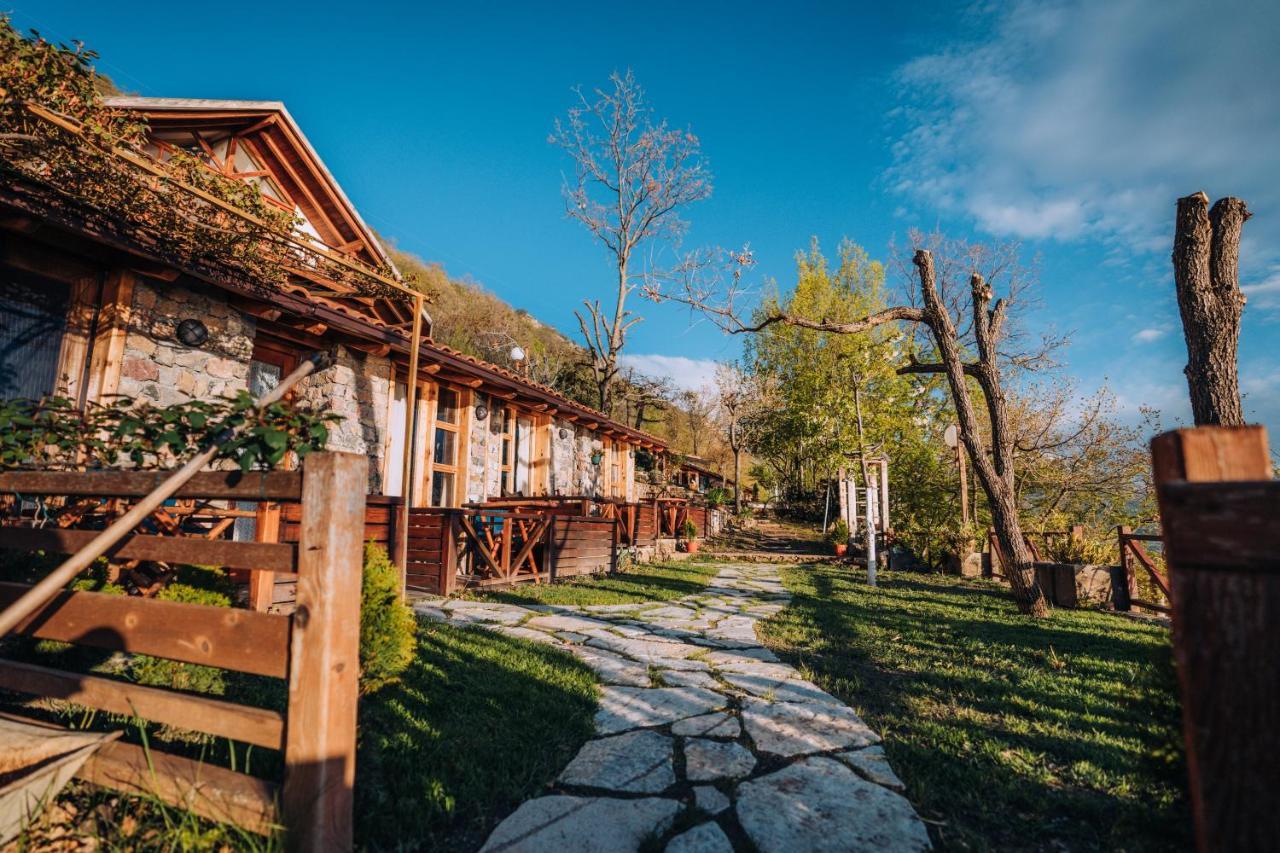 Robinson Sunset Guest House Lagadin Bagian luar foto