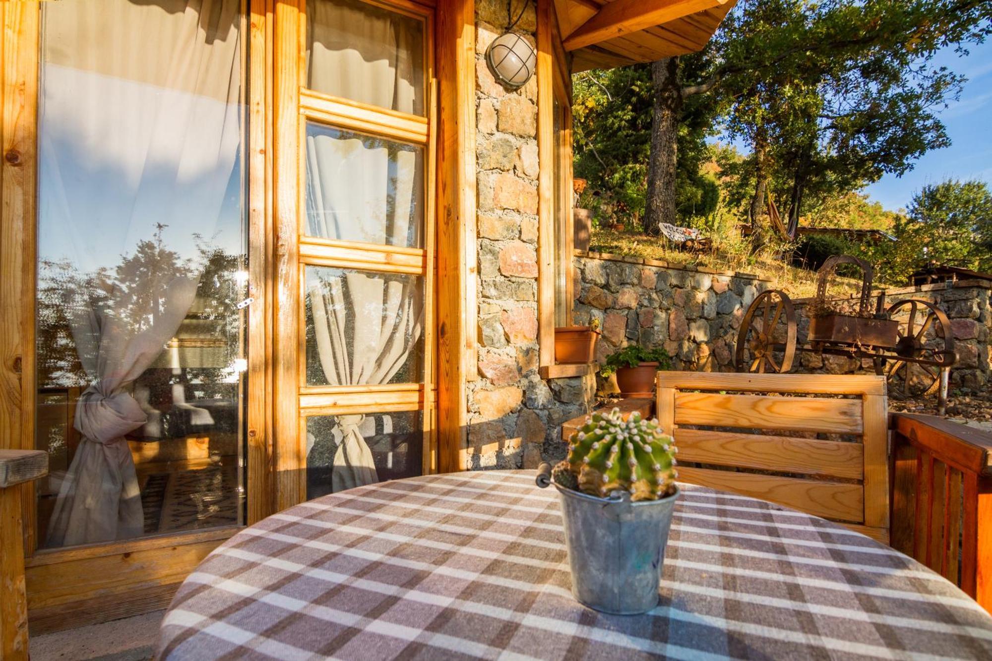 Robinson Sunset Guest House Lagadin Bagian luar foto