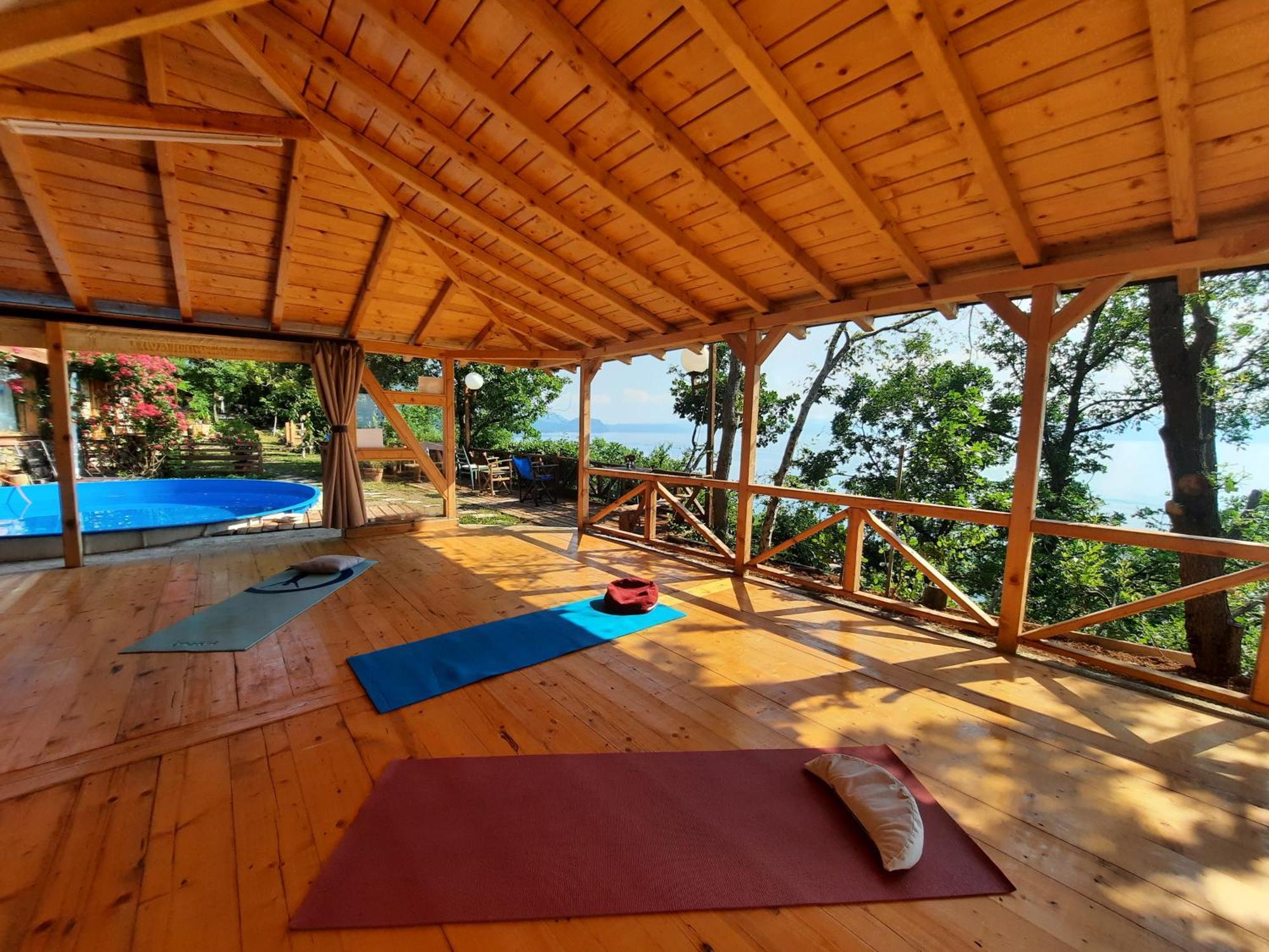 Robinson Sunset Guest House Lagadin Bagian luar foto
