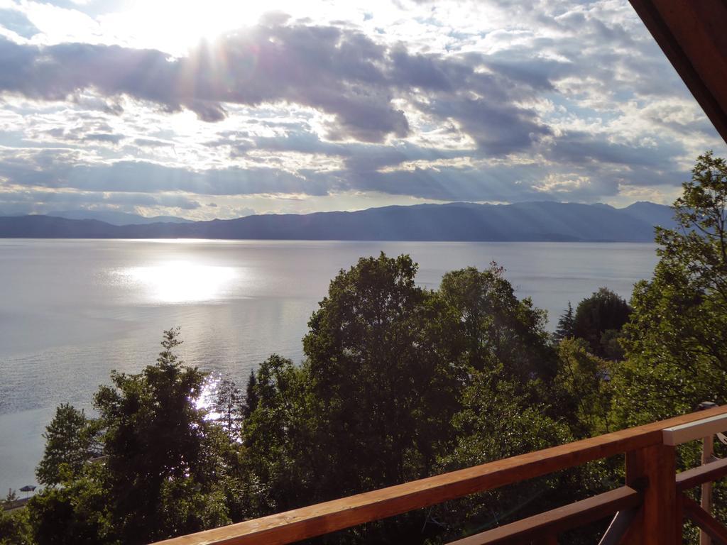 Robinson Sunset Guest House Lagadin Bagian luar foto